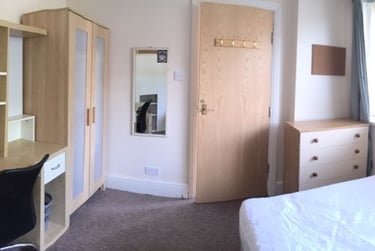 6 bed house, Downs Road, University of kent, Canterbury, CT27AY - Image 11